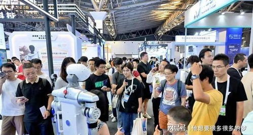 人形机器人订单35亿交付不足千台 家政服务市场的尴尬生意与买单困境